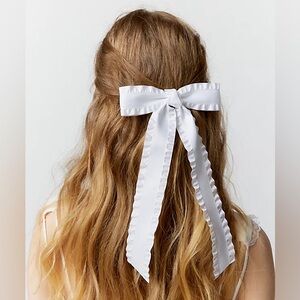 Urban Outfitters White Ribbon ruffle Lettuce-Edge Femme Hair Bow Barrette